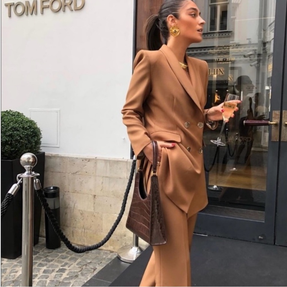 ZARA womens long line blazer camel with shoulder pads size small